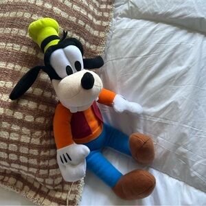 Disney's Goofy Plush Animal 15"